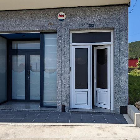Vivienda Turistica Vacacional Maricarmen Hotel Arou Kültér fotó