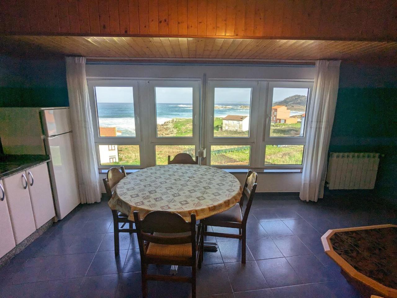Vivienda Turistica Vacacional Maricarmen Hotel Arou Kültér fotó