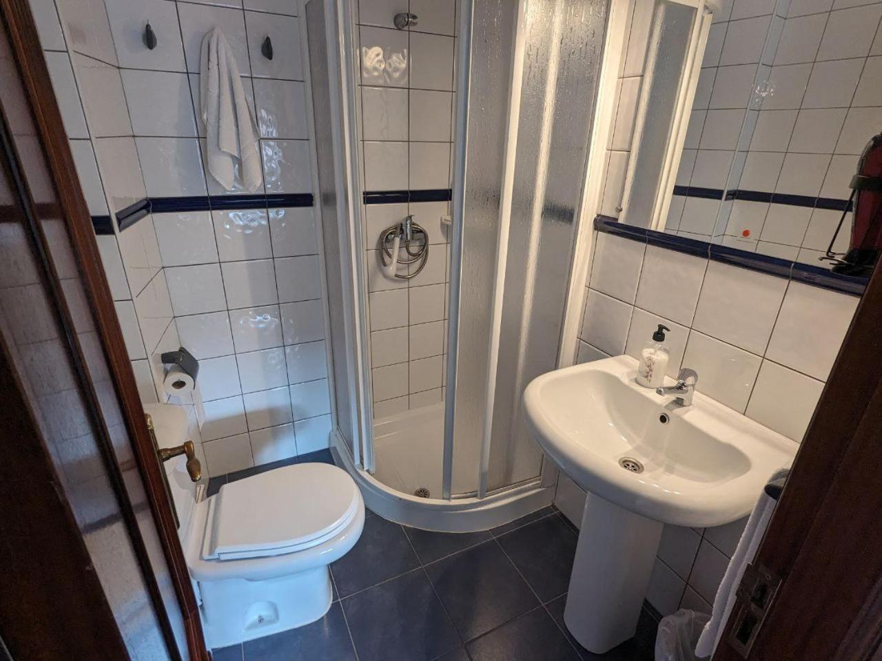 Vivienda Turistica Vacacional Maricarmen Hotel Arou Kültér fotó