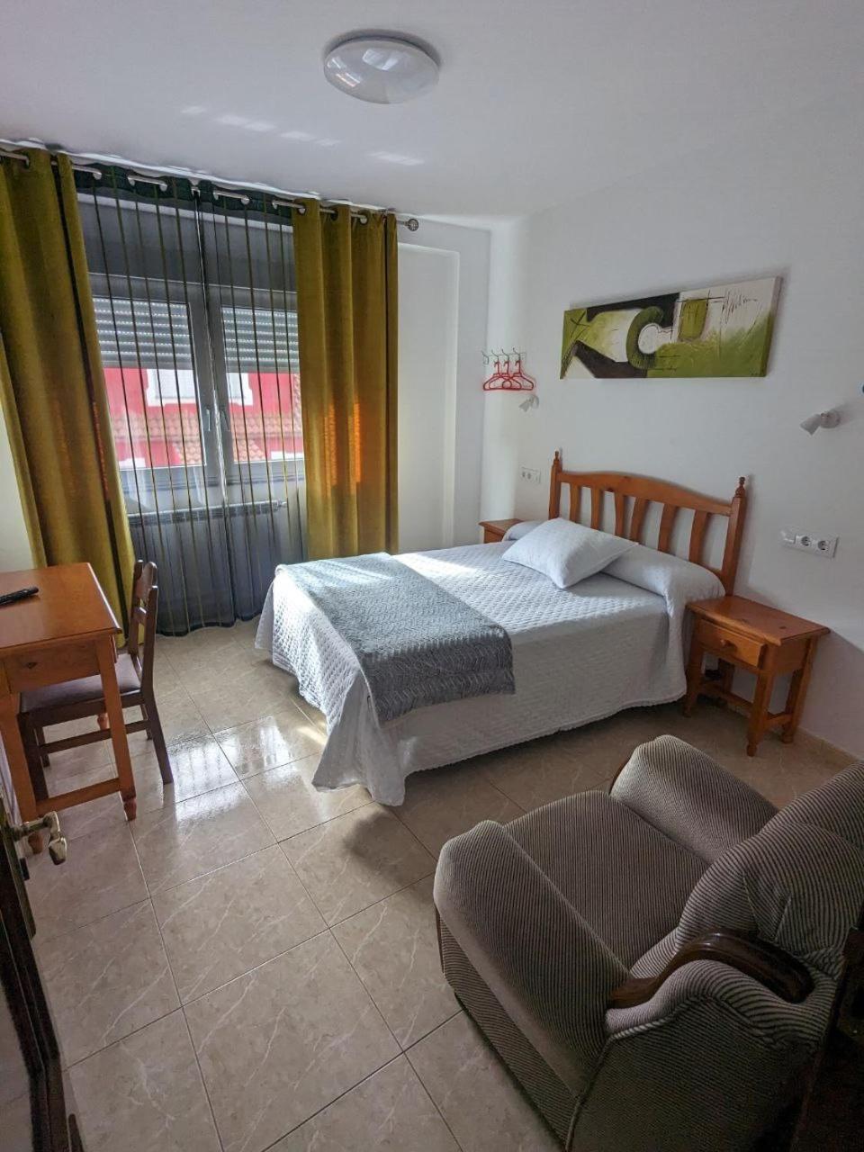 Vivienda Turistica Vacacional Maricarmen Hotel Arou Kültér fotó