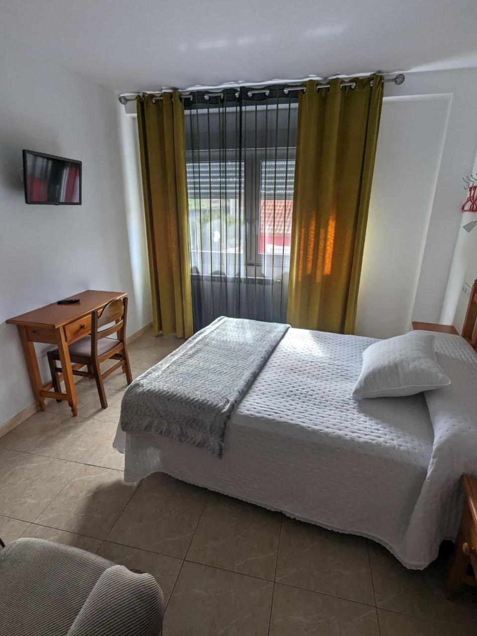 Vivienda Turistica Vacacional Maricarmen Hotel Arou Kültér fotó